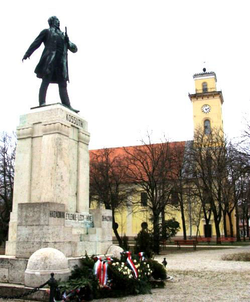 Kossuth Lajos (1802-1894) szobra, Horvay János (1873-1944) alkotása, melyet 1907-ben