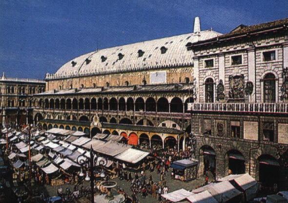 VÁROSI NAGYTERMEK - ITÁLIA Padova, Il Salone (Palazzo della