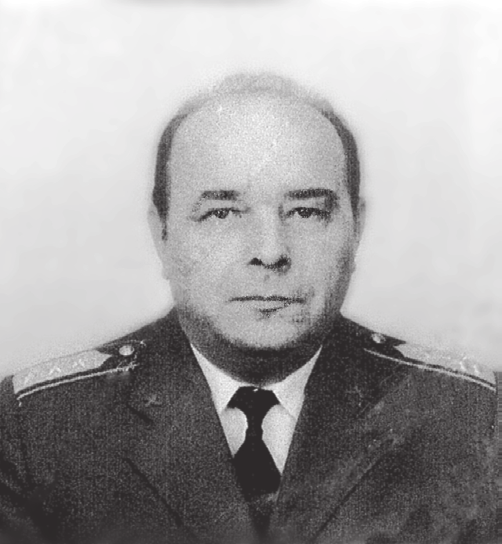 JOBBIK ISTVÁN mk. ezredes 1943. október 28-án született Kiskunhalason.