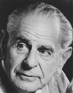 Sir Karl Popper A Bécsi Kör belső kritikája Verifikáció helyett falszifikáció (ism.