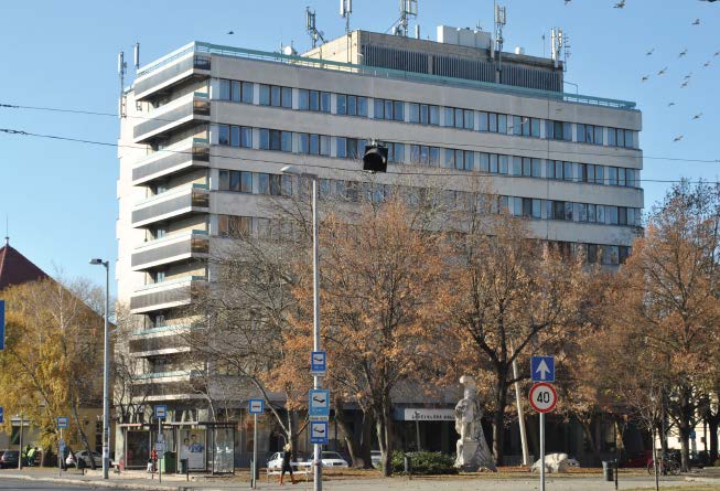 KECSKEMÉTI FŐISKOLA MÁSODIK OTTHONOD: a kollégium A Kecskeméti Főiskola két telephellyel rendelkezik a belvárosban és a város szélén. A kollégiumba pályázat útján juthatnak be hallgatóink.