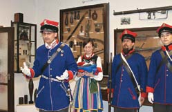 Isaszeg a lengyel magyar barátság jelképe Az isaszegi csata emléknapján, 2016. április 6-án az Isaszegi Múzeumbarátok Körének szervezésében megtartottuk a hagyományos magyar lengyel baráti találkozót.