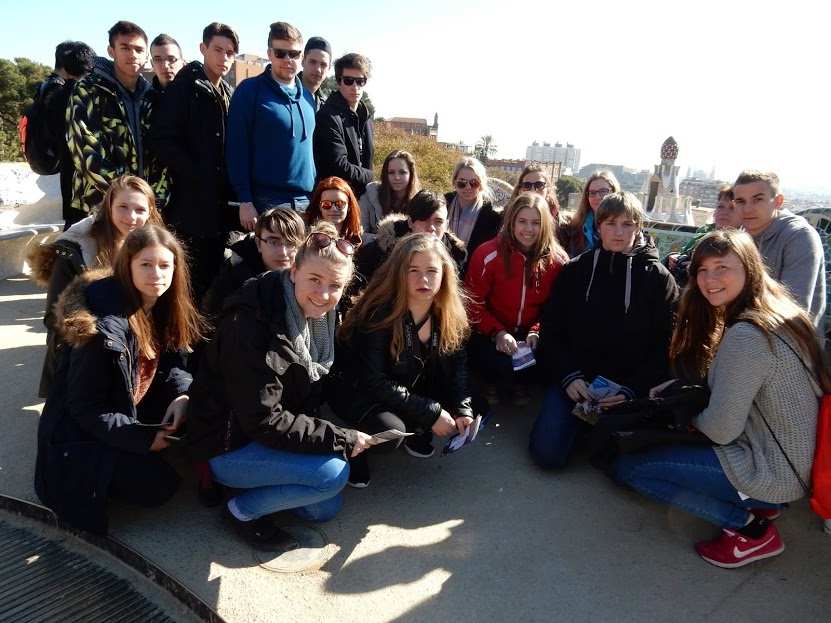 A Güell park után meglátogattuk a Barcelona stadiont ahol megtalálható többek között kiemelkedő focista Kubala László szobra, aki tiszteletére építették a stadiont.