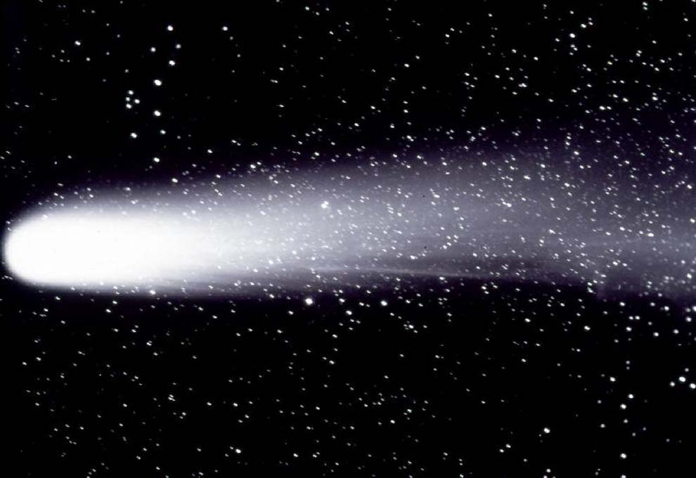 Így nem millió évente, hanem 76 évente tér vissza a Nap közelébe. A Halley üstökös kutatásának magyar vonatkozása is volt, mert a Giotto űrszondán magyar fejlesztésű műszerek is voltak.