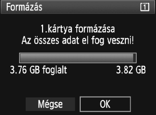 Előkészítő lépések 3 A kártya formázása Ha a kártya új, vagy korábban másik fényképezőgéppel vagy számítógéppel formázták, ajánlatos a kártyát a fényképezőgéppel formázni.