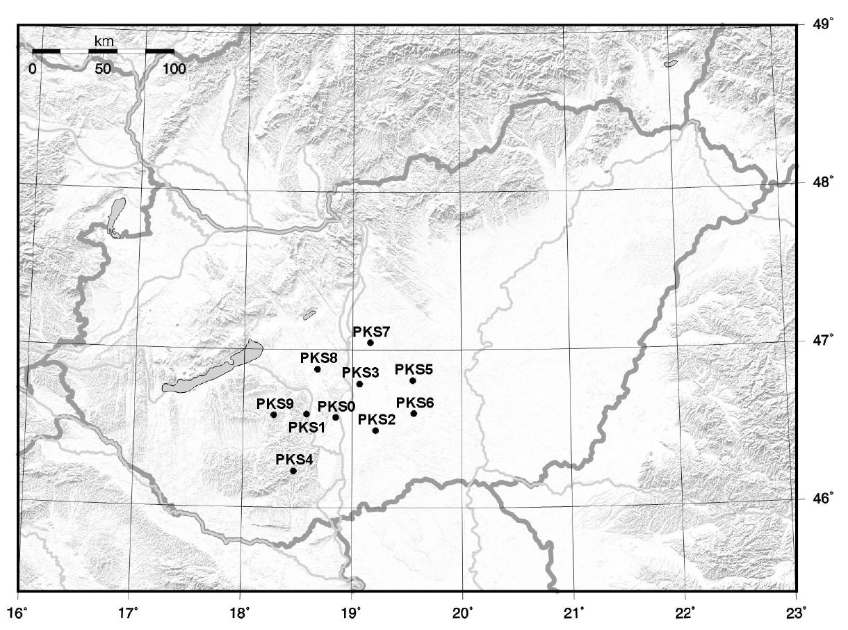 5.3.4.1-1. ábra: A mikroszeizmikus megfigyelő hálózat állomásai 1995-ben 5.3.4.1-1. táblázat: A Paksi Atomerőmű mikroszeizmikus megfigyelő hálózat állomásainak változása és jelenleg üzemelő állomásai Az állomás jele megnevezése földrajzi koordinátái szél.