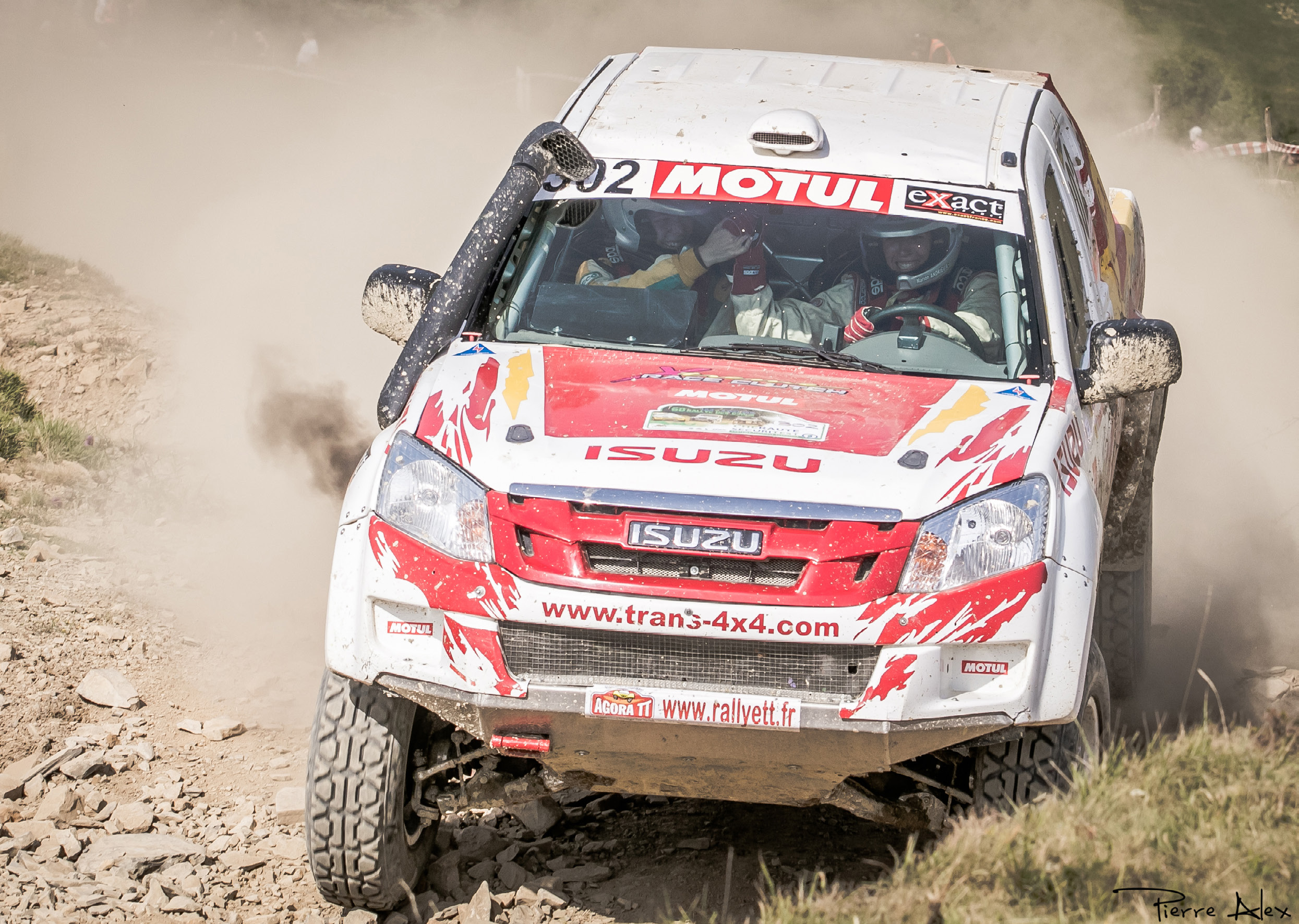 Clémence Favy, Marion Andrieu Isuzu D-MAX 4X4 TROPHY PLAINES ET VALLÉES RACE 10/10 NÖK ALKOTTA CSAPATÉ A BAJNOKI CÍM M arion Andrieu és segédpilótája, Clémence koriban, akik szinte példaképeim voltak.