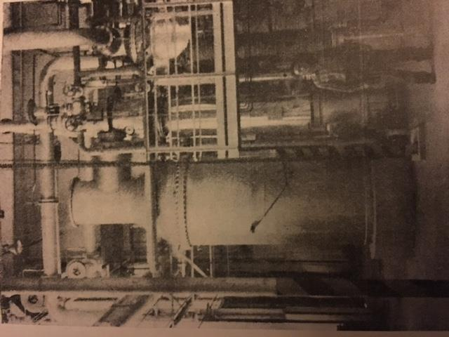 Nő a felhasználás, így 1971-ben új terület vásárlása gázbontás céljából Palackos PB-gáz forgalmazás 1971-től 1976-ban üzembehelyezve az új bontóberendezés egy napi max.