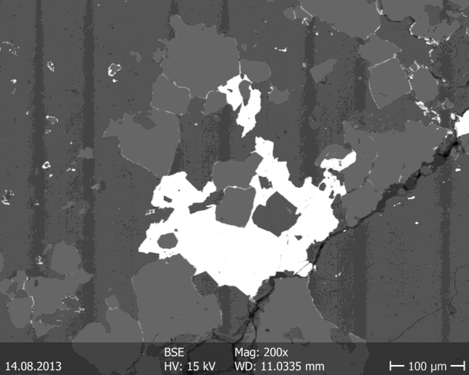 Fluorit Velencei-hg. Pátka Szűzvár 1951-67, 170 m mély bánya, 58 188 t fluorit, 11 294 t színesérc (2,21 wt% Pb, 1,62 wt% Zn), bezáráskor 5000 t készlet (bányászati kutatás volt!