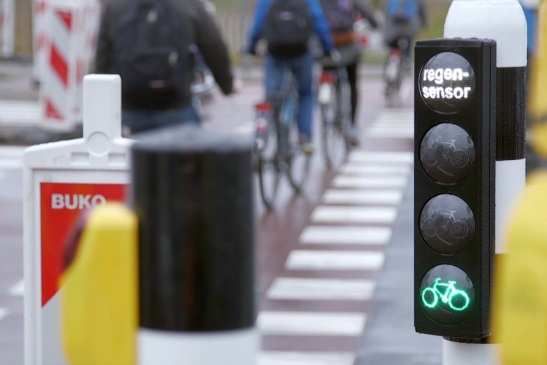 Kerékpárosbarát szolgáltatások Közlekedés - hivatásforgalom Táblázás, tájékoztatási rendszer Városi