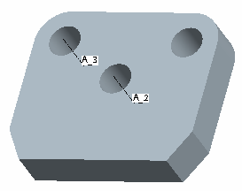4.24. ábra A három azonos mérető kör vázlata Látható, hogy megfelelı geometriai kényszerek elhelyezésével a méretkényszerek száma lecsökkenthetı. Zárjuk le a vázlatkészítést!