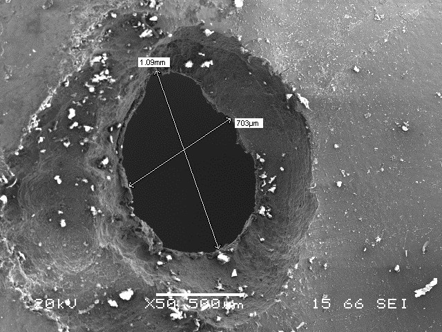 Az elektronmikroszkópos kép 20 KV: gyorsító feszültség x50: nagyítás 500 mm: vonalzó 15: mintatávolság az e - sugár kilépési pontjától