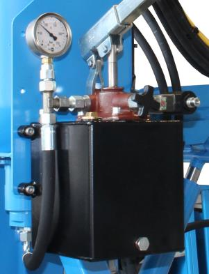 ELLENŐRZÉS ÉS KARBANTARTÁS Éves ellenőrzés és karbantartás 7.4 Éves ellenőrzés és karbantartás Hidraulika olaj 2.