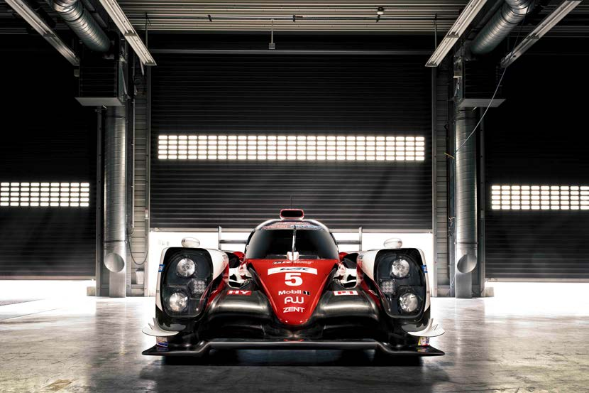 Toyota TS050 Hybrid Jelenleg a TS050 Hybrid 4WD módosított prototípusa tudhatja magáénak az autósport világának műszakilag legfejlettebb hybrid konstrukcióját.