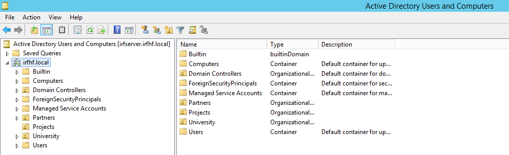 Tartományvezérlő (domain controller) esetén (olyan számítógép, ami az Active Directory címtár egy példányát tárolja) viszont nincsenek helyi felhasználók, így ez esetben egyértelmű a helyzet.