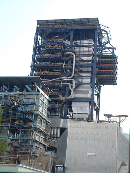 Lignittüzelésű erőmű - példa Lignittüzelésű erőmű - példa Visontán épült az ország első kénleválasztó berendezése.