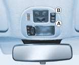 106 - A gépjármű nyitása és zárása A világítást a csomagtérajtó vagy a csomagtérablak nyitása vezérli.