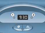 Többfunkciós képernyők - 27 ÓRA 1-es gomb: órák beállítása. 2-es gomb: percek beállítása. A számok gyors futtatásához tartsuk a gombot lenyomva.