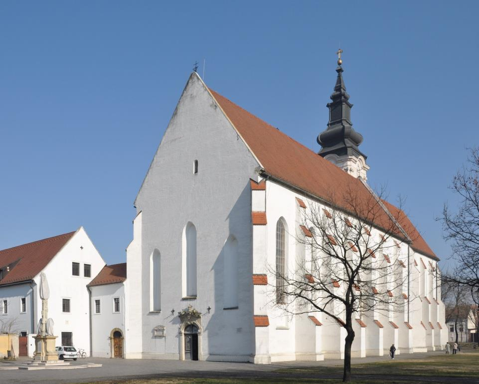 A legjelentősebb ilyen álló szerkezet Magyarországon a Szeged-alsóvárosi obszerváns ferences