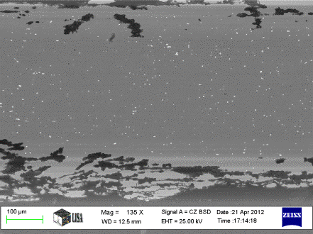 95. kép 46. ábra (1 pont) 47. ábra (2 pont) Cu:69.89%, S:24.72%, Fe:5.39% Pb:88.25%, Cu:11.75%, A minta optikai mikroszkópos vizsgálata (96-97. kép) alátámasztja a SEM-EDAX vizsgálat megállapításait.