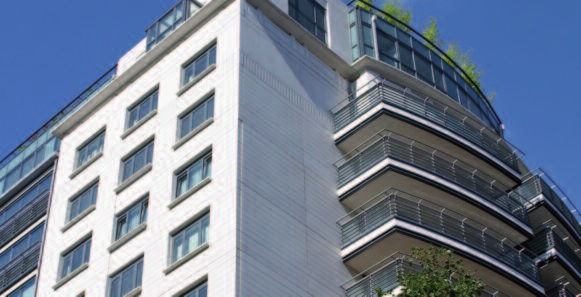 Az UNIQA Biztosító Lakóépület-biztosítási védelme az épület magántulajdonban lévő, közös vagy bérbe adott területeire egyaránt kiterjed.