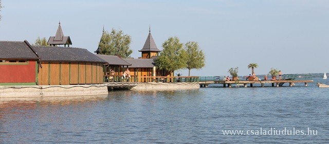 Körbe Balaton! 20+1 érdekesség A Balatonról nem lehet eleget mesélni, nem lehet teljesen megismerni és soha nem lehet megunni.