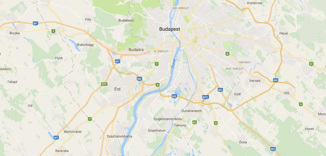 Százhalombatta A város és megközelíthetősége Százhalombatta Budapest centrum = 31 km Százhalombatta M0 autópálya = 12 km (M6) Az ország legnagyobb energetikai központja A város