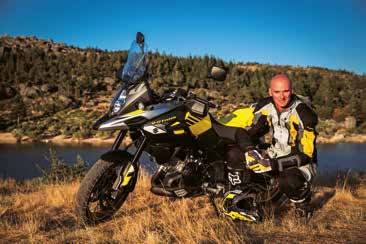 Stefan Everts benyomásai: Meglepően kellemes élmény volt a V-Strom 1000 / XT-vel motorozni. Az elmém felszabadult, amint a hegyekben cirkáltam.