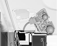 A hátsó helyzetjelző lámpa (2) kicseréléséhez enyhén nyomja be az izzót a foglalatba, forgassa el az óramutató járásával ellentétes irányba és