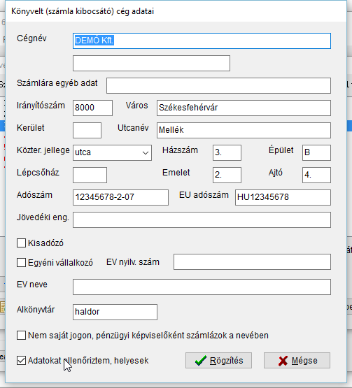 2. Az első indulás A program indítása a Start menüből, vagy az ikonról történik. Az első indításkor a program azt kéri, hogy legalább 1 céget vigyen be (demo üzemmódban 1 céget engedélyez a rendszer).