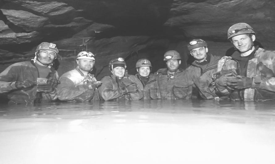 ábra: Bezárult a szifon a Béke-barlangban ( Rózsaszín-tufagátak folyosója,fotó: Ambrus Gergely) Fig. 3.