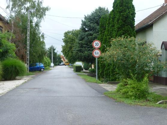 A 4. képen nincs kihelyezve az elsőbbséget szabályozó jelzőtábla. Javaslatok: 1.