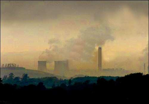 London smog 1952 Early on 5 th of December 1952 the London sky was clear, the weather was considerably colder than usual, as it had been for some weeks.