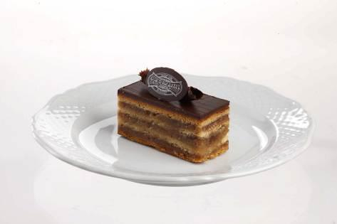 Klasszikus Gerbeaud szelet CAFÉ MENÜ 3 Gerbeaud klasszikusok - (Dobos- és Esterházy torta és Gerbeaud szelet