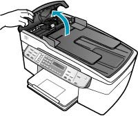Papírelakadás megszüntetése az automatikus lapadagolóban 1. Emelje fel az automatikus lapadagoló fedelét. 2. Húzza ki óvatosan a papírt a görgők közül. Vigyázat!
