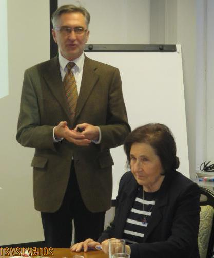Bognár Károly (KÖVET) és Lakatosné dr. Varsányi Magda (HUNKOR) A 2016. évi hazai és nemzetközi elektrokémiai konferenciákról Fekete Éva tartott tájékoztatást.