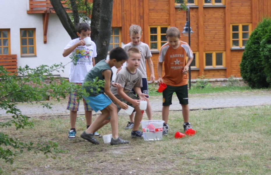 előadásai, produkciói nagyon