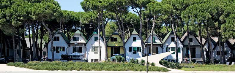 Comacchio Strutture Ricettive Accommodation Alberghi - HOTELS s La Comacina www.lacomacina.it Via Edgardo Fogli, 17/19 tel.0533 311547 fax 0533 319257 info@lacomacina.