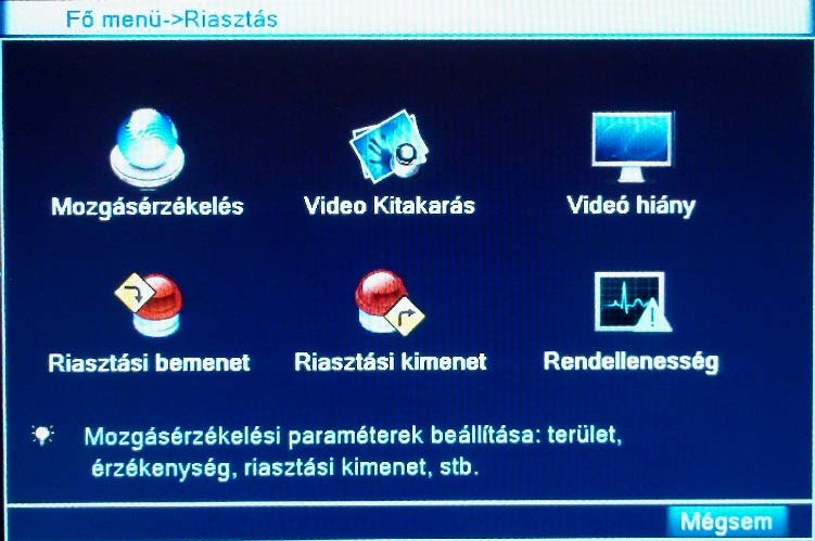 4.8 Riasztás 4.8.1 Mozgásérzékelés Csatorna: válassza ki a kamerát, amelyen alkalmazni akarja a mozgásérzékelést. Engedélyez: a mozgásérzékelés engedélyezése/tiltása.