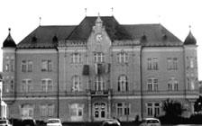 Takto som študentom priblížila náhly posun od klasicistickej striedmosti k zvýšenej ozdobnosti.