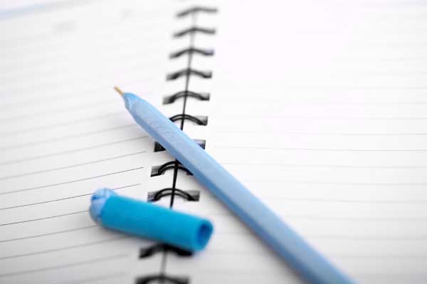3. Kitartást igénylő gyakorlat vegyél egy noteszt és egy tollat, és mindig hordd Magaddal!!! A következő gyakolat lényege, hogy keríts egy noteszt és egy tollat, és azokat hordd is mindig Magaddal!
