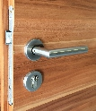 Dekor fóliás beltéri ajtó műszaki tartalom Ajtólap felület tulajdonságai: A Dekor fóliás felületek fényálló, folttaszító és kopásálló jellemzőkkel bírnak, alkalmasak lakások és kisebb forgalmú