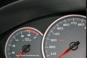 Fordulatszámmérő Tachometer Egy tengely vagy tárcsa fordulatszámát méri