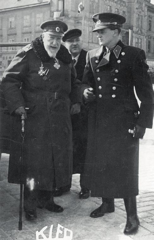 FERDINAND COBURG A HOREHRONIE V ostatnom čísle Bystrického Permona sme predstavili výnimočnú osobnosť bulharského cára Ferdinanda Coburga (1861 1948) a jeho pôsobenie na Slovensku.