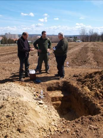 Eredetileg barna erdőtalaj, melynek felső 35-45 cm rétege a mezőgazdasági