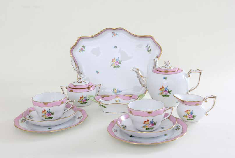 New decors New decors DAHLIA2 DAHLIA1 DAHLIA4 DAHLIA3 Pattern: DAHLIA1, DAHLIA2, DAHLIA3, DAHLIA4 Pattern: RTFP Teacup with saucer 4740000 75 mm