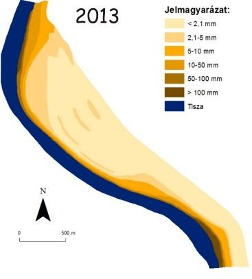 Ez azzal magyarázható, hogy itt a gát és a Tisza közötti sáv kis érdességű gyeppel borított, gondosan karbantartott, így a víz szabadon áramolhatott a hullámtérre.