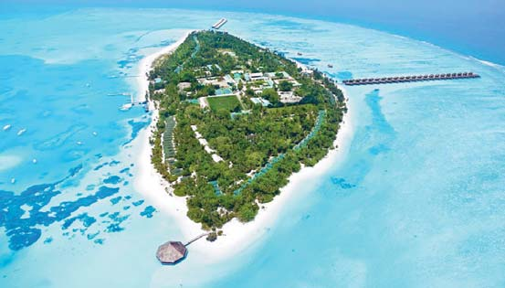 Meeru Island Resort A lagúna vize ideális környezet a vízisportokhoz.