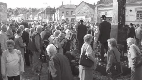 szá zadban bányász himnuszként is közismert Der Bergmannsstand sei hoch geehrt kezdető ısi német bányászdal. Ma magyarul Tisztelet a bányász szaknak címen ismerjük.