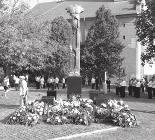 Az Alapítvány tervei között szerepel az emlékhely gazdagítására újabb tábla elhelyezése.